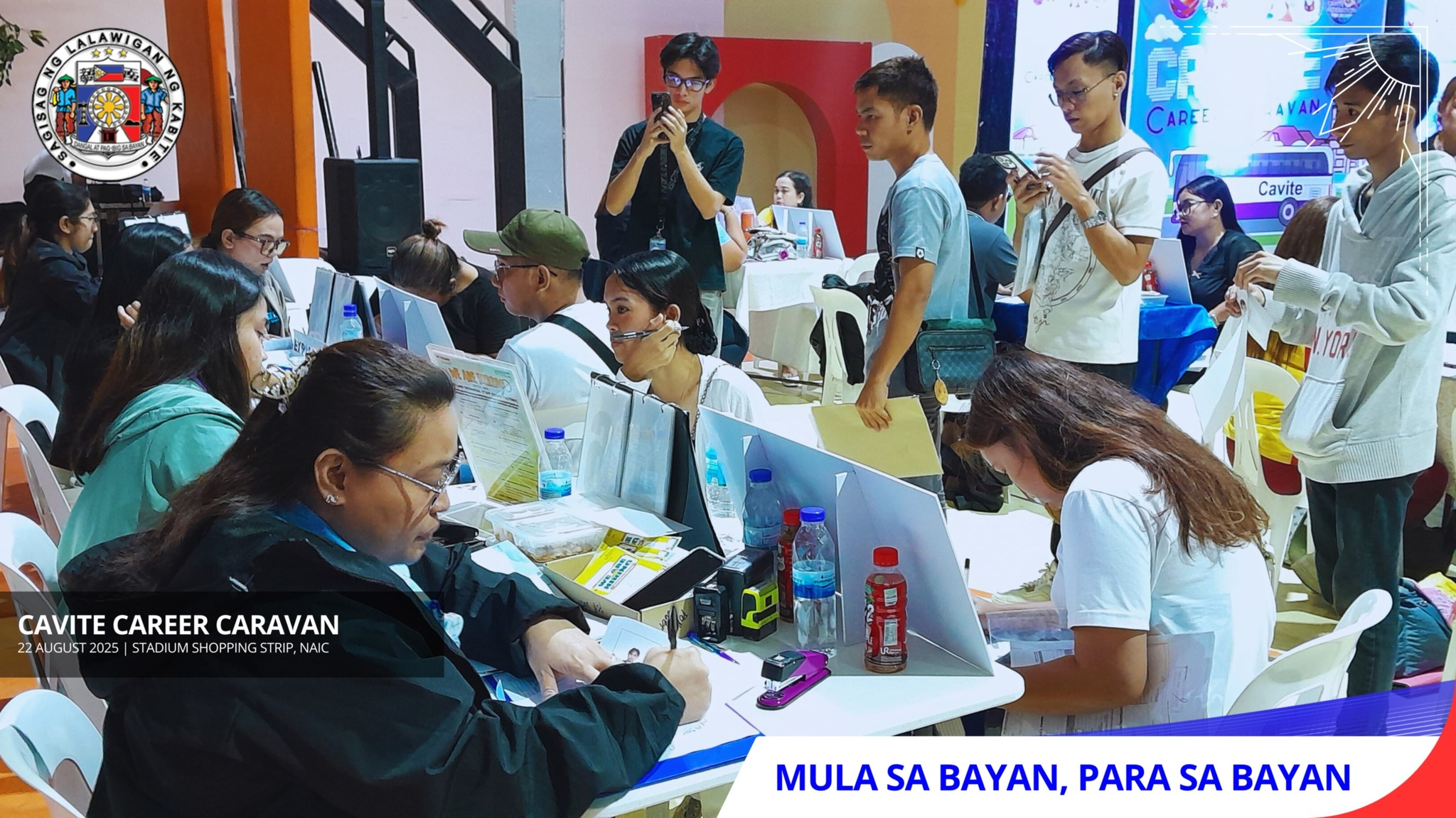 𝐂𝐚𝐯𝐢𝐭𝐞 𝐂𝐚𝐫𝐞𝐞𝐫 𝐂𝐚𝐫𝐚𝐯𝐚𝐧 𝐝𝐫𝐚𝐰𝐬 𝐨𝐯𝐞𝐫 𝐚 𝐭𝐡𝐨𝐮𝐬𝐚𝐧𝐝 𝐣𝐨𝐛 𝐬𝐞𝐞𝐤𝐞𝐫𝐬 𝐢𝐧 𝐍𝐚𝐢𝐜